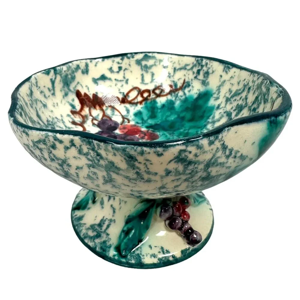 Vintage Majolica‎ Footed Dessert Berry Bowl Dish Grapes White Blue Spongeware